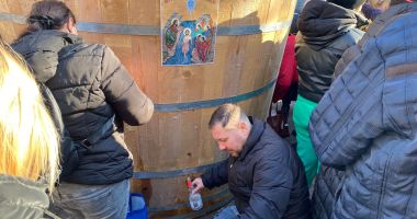 Credincioși din toată țara, la procesiunea Bobotezei, din Constanța. "Merită trăită măcar o dată în viață!" - 5