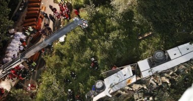 UPDATE. IMAGINI ȘOCANTE! Tragedie în Italia, similară celei din Muntenegru. Bilanț provizoriu: 38 de MORȚI! - 5
