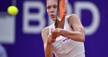 Stire din Sport : Fed Cup. România conduce Canada, după victoria de senzație a Andreei Mitu cu Bouchard