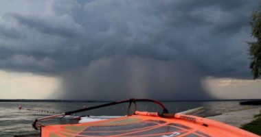 Apariții ciudate, pe cerul din Mamaia - 1