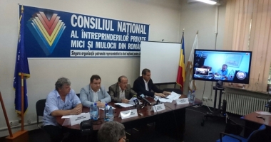 Stire din Economie : Poziția CNIPMMR față de noul program de guvernare