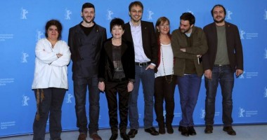 Stire din Cultură-Educație : Filmul "Poziția Copilului" a câștigat URSUL DE AUR