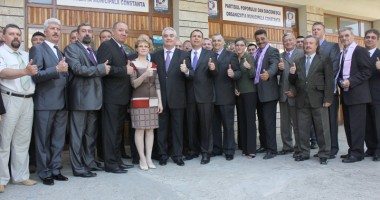Stire din Politică-Administrație : Dinu Gheorghe: "Avem soluții pentru reducerea facturilor la utilități!"