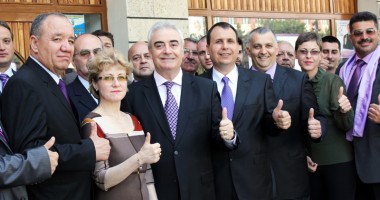 Stire din Politică-Administrație : Caravana PP-DD  ajunge la Șantierul Naval Constanța