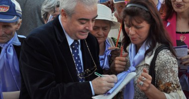 Stire din Politică-Administrație : Dinu Gheorghe, prezent în piețele Tomis III și Brotăcei