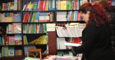 Constănțenii fug de cărți ca dracu de tămâie. Doar sexul se mai vinde… - 2