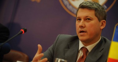 Stire din Politică-Administrație : Cine se află pe lista "guvernului alternativă" al PDL