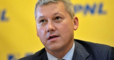 Stire din Politică-Administrație : Predoiu își depune luni candidatura la Primăria București