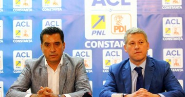 Stire din Politică-Administrație : "Aș fi un președinte care să asigure respectarea legii!"