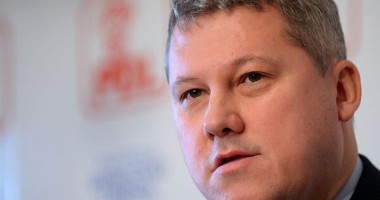 Stire din Politică-Administrație : PDL respinge o colaborare cu PNL, dacă trece în opoziție