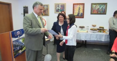 Galerie foto. Prefectul Adrian Nicolaescu, prezent la Liceul "Traian". Care este motivul - 3