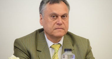 Stire din Politică-Administrație : Doi consilieri locali din Constanța, puși pe liber de prefectul Nicolaescu