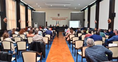 Stire din Politică-Administrație : Pregătirile pentru alegerile prezidențiale, primul tur, în linie dreaptă la Constanța