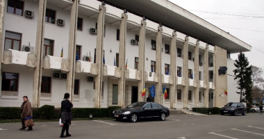 Stire din Politică-Administrație : O nouă sărbătoare națională în România: Ziua Prefectului