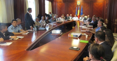 Stire din Politică-Administrație : Pregătiri la Prefectură pentru simularea unei situații de urgență