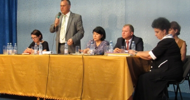 Stire din Politică-Administrație : Problemele primarilor din județ, dezbătute  la întâlnirea cu prefectul Adrian Nicolaescu
