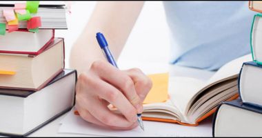 Stire din Cultură-Educație : Pregătire pentru examene. Un nou set de teste de antrenament pentru Evaluarea Națională și Bac