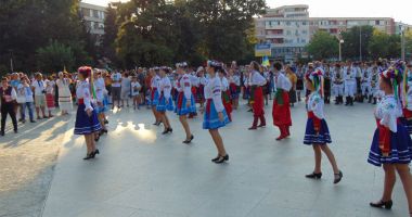 Stire din Social : Luna mai plină de evenimente în județul Tulcea și în Delta Dunării