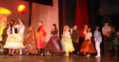 Pregătiri de nuntă la Teatrul de Stat - 2