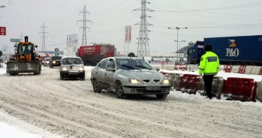 Premieră la Constanța -  Cod roșu de ninsori și viscol - 5
