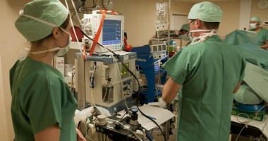 Stire din Sănătate : Premieră medicală în România: transplant de grefă între două persoane cu grupe sanguine diferite