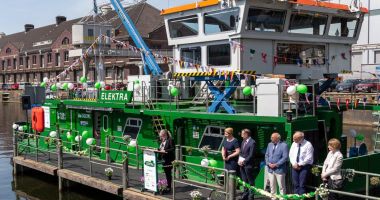 Stire din Economie : Premieră mondială: ambarcațiune electrică cu hidrogen, fără emisii