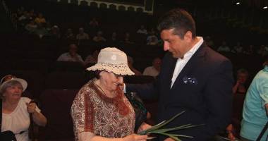 Primăria Constanța. Festivitate de premiere a vârstnicilor de 80 de ani
