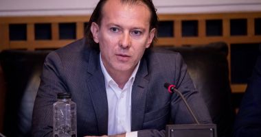 Stire din Politică-Administrație : Cîțu cere miniștrilor, pe Facebook, să prezinte public execuția bugetară a ministerelor
