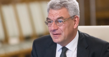 Stire din Politică-Administrație : "Multe școli nu sunt autorizate de ISU din cauza dosarelor prost făcute de primării"