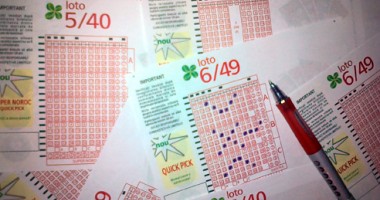 Stire din Social : Premii de milioane de euro  la Loto 6 din 49 și Joker