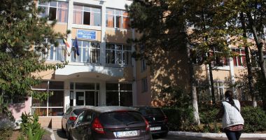 Stire din Cultură-Educație : Premii la olimpiadă pentru elevii Liceului "George Călinescu"