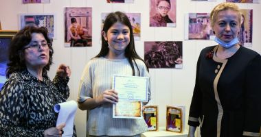 Stire din Cultură-Educație : Premii pentru elevii cercului de pictură „Lucian Grigorescu” din Medgidia