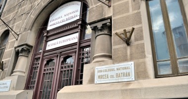 Stire din Cultură-Educație : Premii pentru cei mai buni matematicieni constănțeni