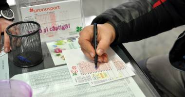 Stire din Social : Marele premiu la 6 din 49 se apropie de șase milioane de euro