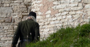 Stire din Eveniment : SCANDAL în curtea Bisericii / Ce spun polițiștii despre cazul preotului acuzat de înșelăciune