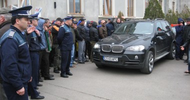 Portul Constanța fierbe! Directorul Andrei Popa, salvat de Poliție din mâna protestatarilor - 7