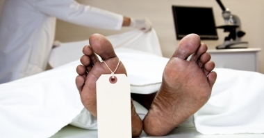 Stire din Actualitate : Preot găsit mort în saună, alături de două prostituate