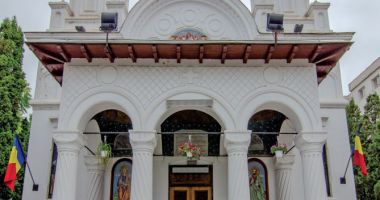 Stire din Social : Ieșirea la pensie a unui preot din Constanța, motiv de supărare pentru enoriași
