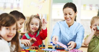 Stire din Cultură-Educație : Preşcolarii, bucuroşi să revină la grădiniţă