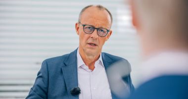 Stire din Actualitate : Preşedintele conservatorilor germani nu exclude o cooperare cu extrema dreaptă pe plan local