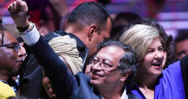 Stire din Actualitate : Gustavo Petro a fost ales primul preşedinte de stânga din istoria Columbiei