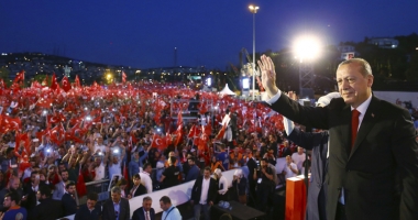 Stire din Actualitate : Președintele Erdogan:  "Există riscul altor lovituri de stat!"