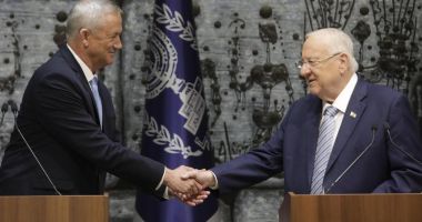 Stire din Actualitate : Președintele Israelului îi acordă lui Benny Gantz mandatul pentru formarea unui nou guvern