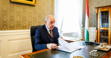 Stire din Actualitate : Suedia devine cel de-al 32-lea stat membru NATO. Președintele Ungariei a semnat actul aderării
