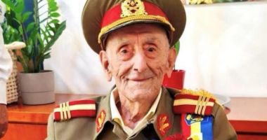 Stire din Actualitate : Veteranul de război, colonel (r.) Ion Vasile Banu, decorat la 107 ani de președintele Nicușor Dan