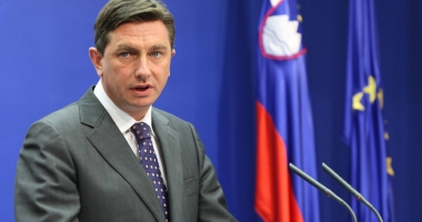 Stire din Actualitate : Președintele Sloveniei a câștigat primul tur  al alegerilor, dar nu a fost reales direct