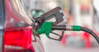 Stire din Social : Benzina și motorina se scumpesc din nou. Ce prețuri ne așteaptă la pompă