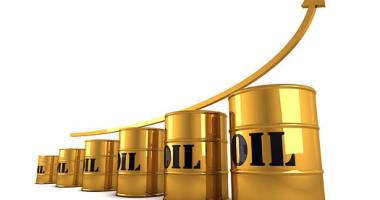 Stire din Economie : Prețul barilului de petrol a crescut cu 1,15 dolari