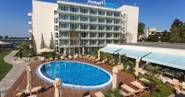 Stire din Economie : Singurul hotel de 5 stele din staţiunea Venus se vinde pe nimic