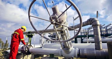 Stire din Economie : Prețul maxim de vânzare a gazelor din producția internă va fi redus la 55 lei/Mwh